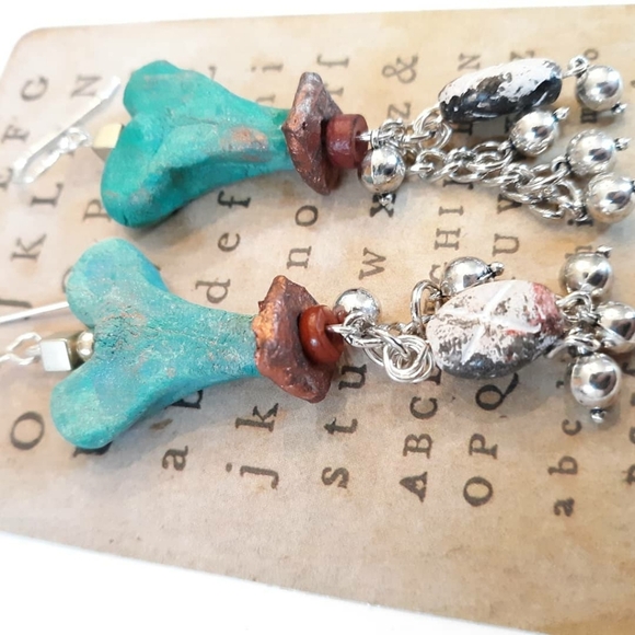 Bleu Heart Stoneware Clay Earrings NWT - Picture 2 of 6